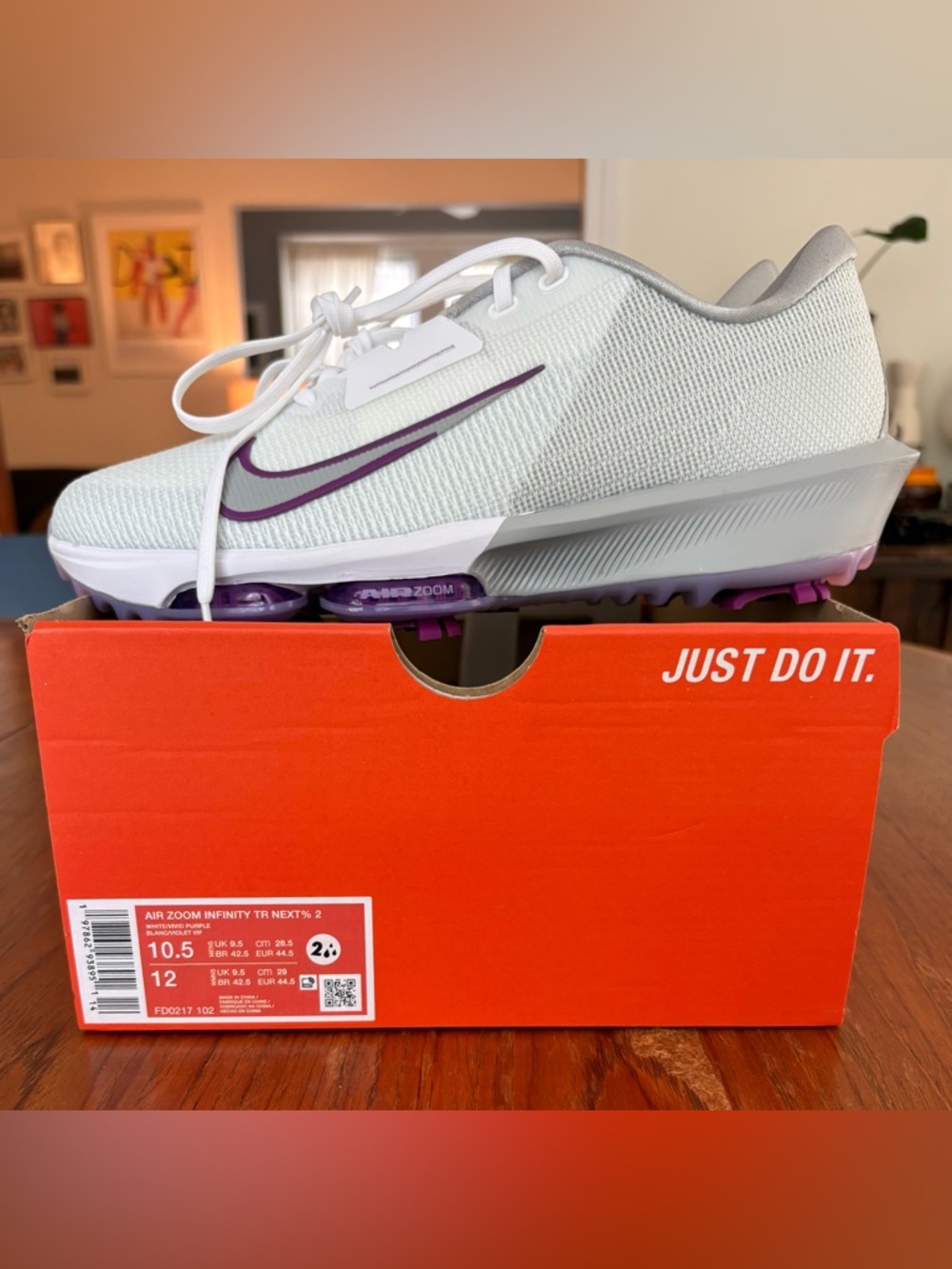 Brand new never worn Men’s Nike Air Zoom Infinity Tour 2 Golf. Size 10.5.